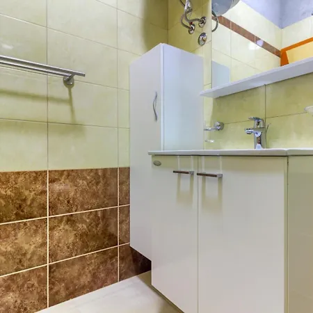 In Mit Terrasse, Klimaanlage, W-lan *