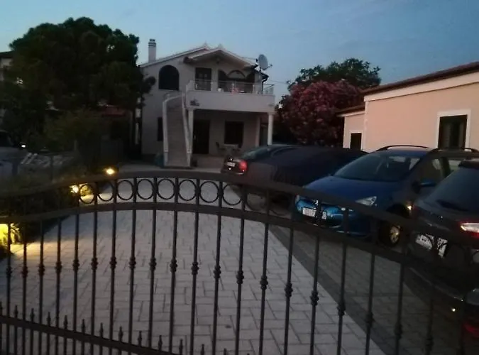 In Mit Terrasse, Klimaanlage, W-lan *