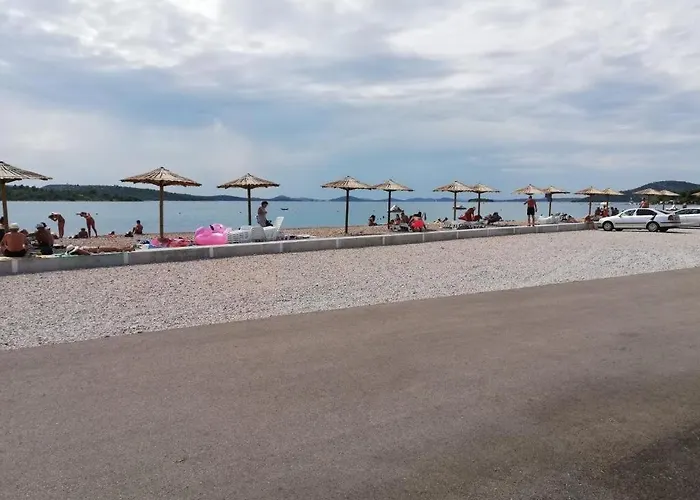 In Mit Terrasse, Klimaanlage, W-lan Appartamento *