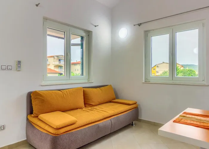 In Mit Terrasse, Klimaanlage, W-lan *